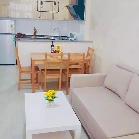 Tameo Apartment Batoemi Buitenkant foto
