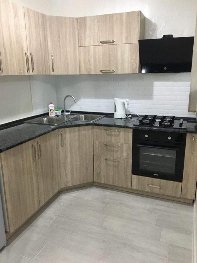 Tameo Apartment Batoemi Buitenkant foto